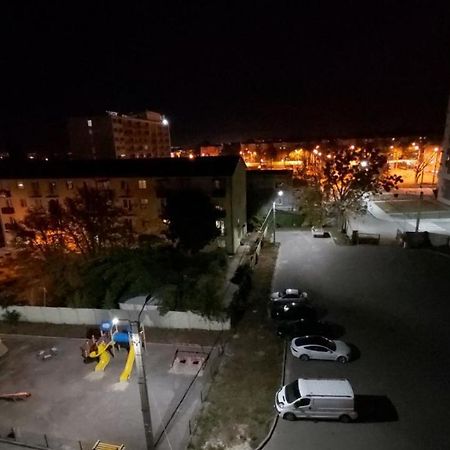 Скандинавская Лаконичность ハルキウ エクステリア 写真